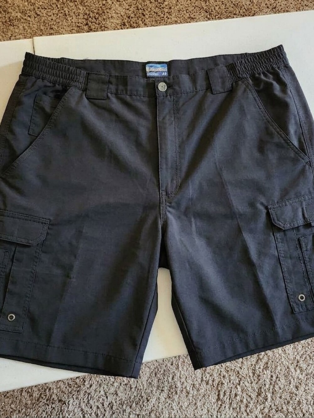 World Wide Sportsman  Size 44 Men's Black Cargo Shorts
